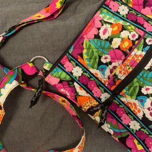 LIKE NEW Vera Bradley Crossbody Bag